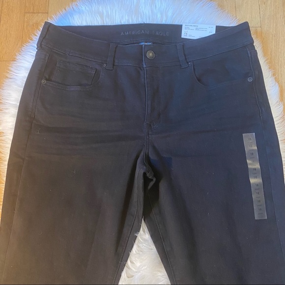 Women’s American Eagle Black Kickboot Jean 18S - Picture 2 of 8